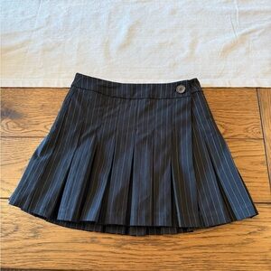 Gianni Bini Black Pinstripe Pleated Mini Skort